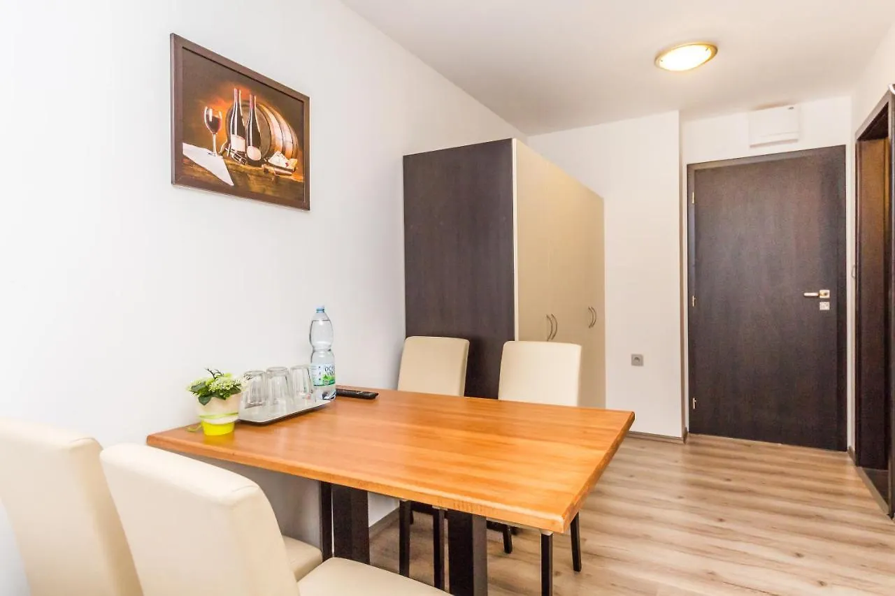 Nova Hospoda - Hotel & Restaurant Prag