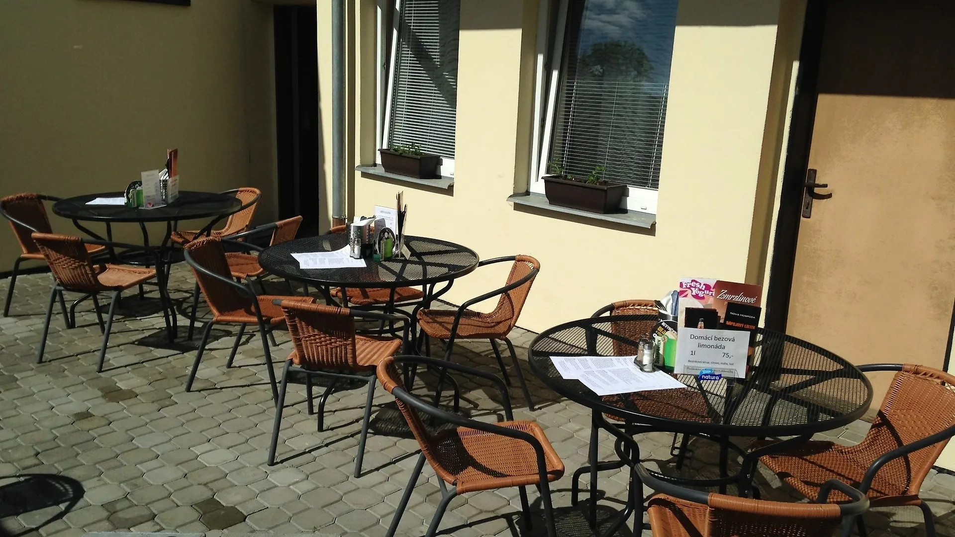 ***  Nova Hospoda - Hotel & Restaurant Prag Tjeckien